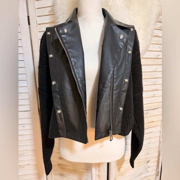 NU Denmark Jackets & Blazers - Elegant Black Leather Women's Jacket